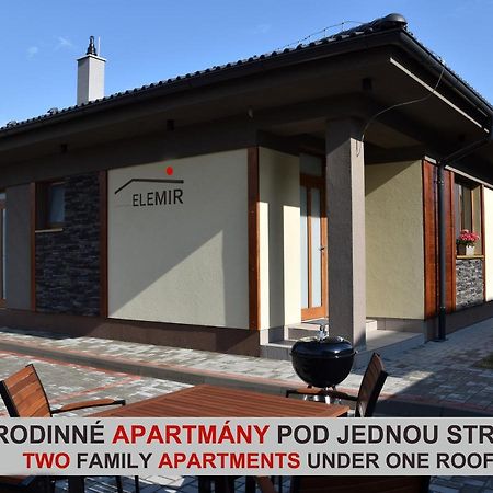 Appartement Elemir à Bešeňová Extérieur photo