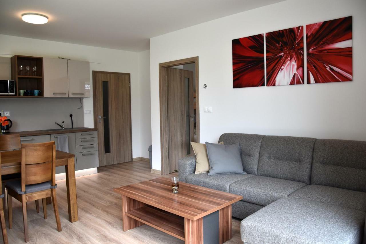 Appartement Elemir à Bešeňová Extérieur photo