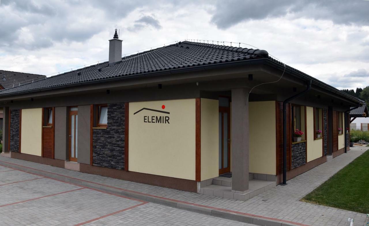 Appartement Elemir à Bešeňová Extérieur photo