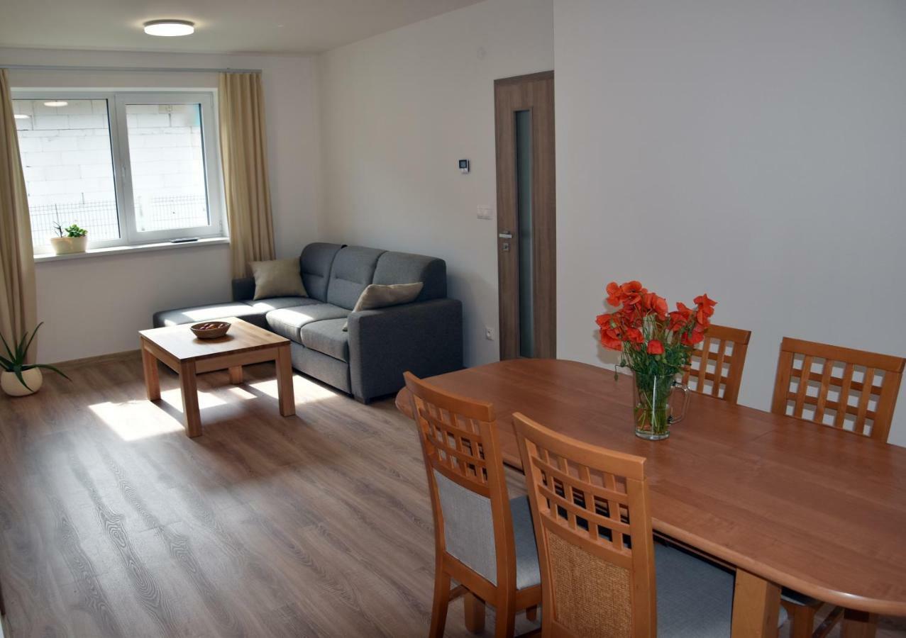 Appartement Elemir à Bešeňová Extérieur photo