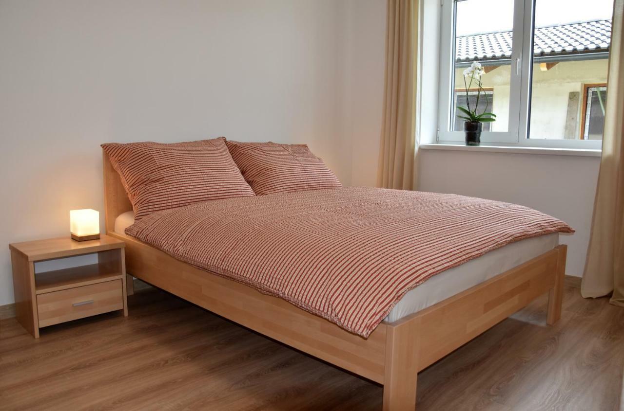 Appartement Elemir à Bešeňová Extérieur photo