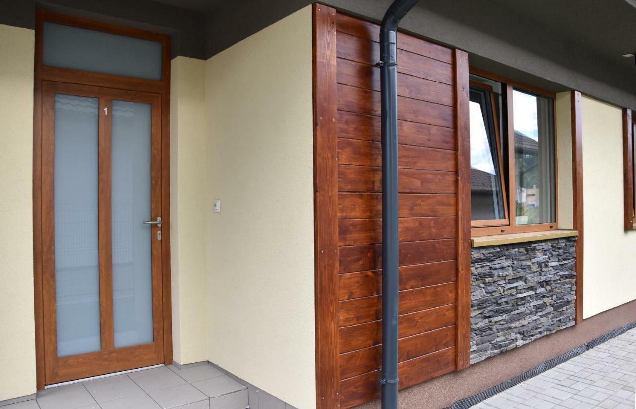 Appartement Elemir à Bešeňová Extérieur photo